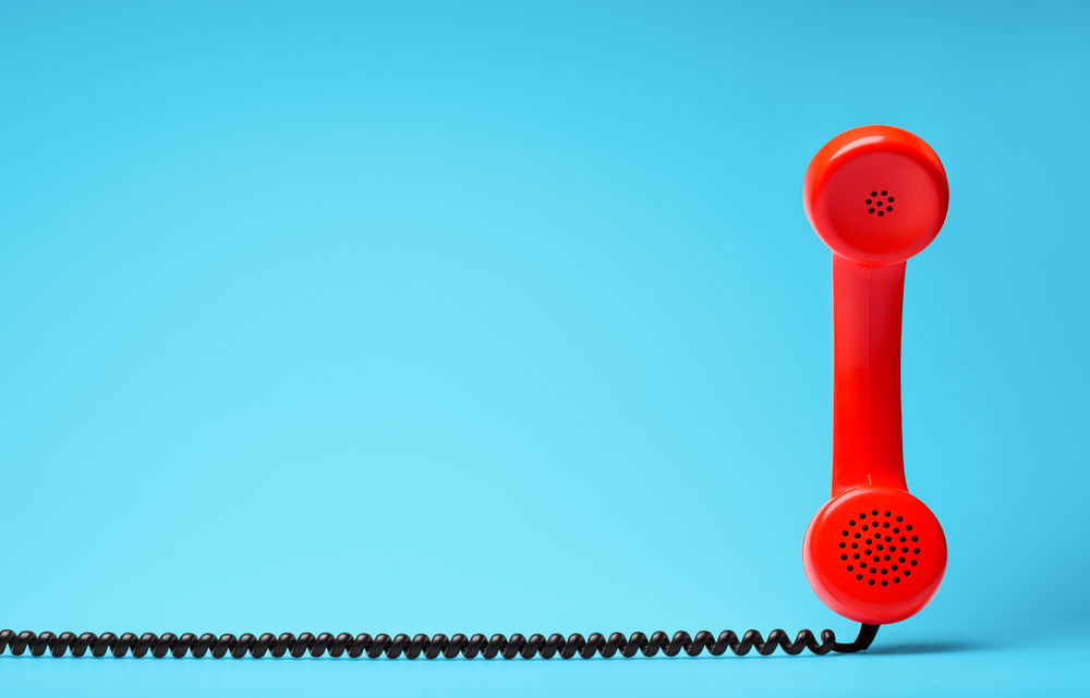 “NEUMNI” TELEFONI: MANJ APLIKACIJ, VEČ MIRU