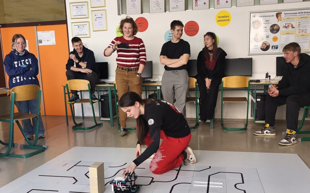 Regijsko predtekmovanje RoboCupJunior Reševanje Črta