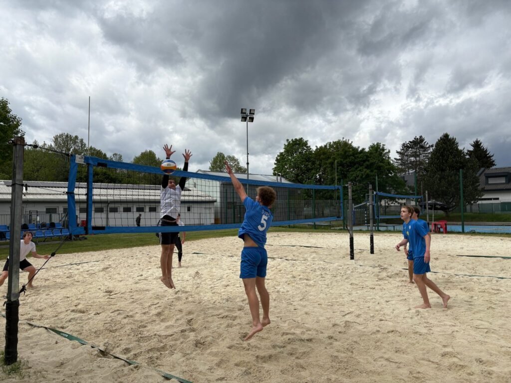 PREDTEKMOVANJE REGIJSKEGA TEKMOVANJA V ODBOJKI NA MIVKI