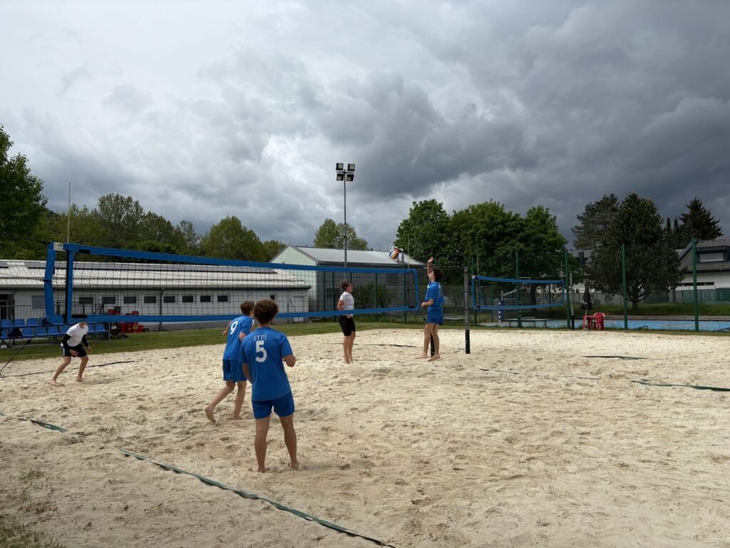 PREDTEKMOVANJE REGIJSKEGA TEKMOVANJA V ODBOJKI NA MIVKI