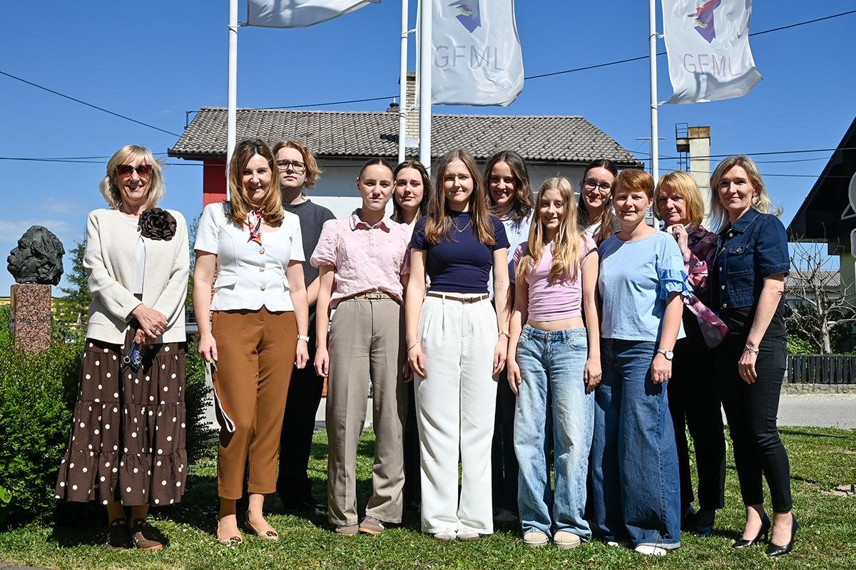 Odlični rezultati mladih jezikoslovcev Odlični rezultati mladih jezikoslovcev