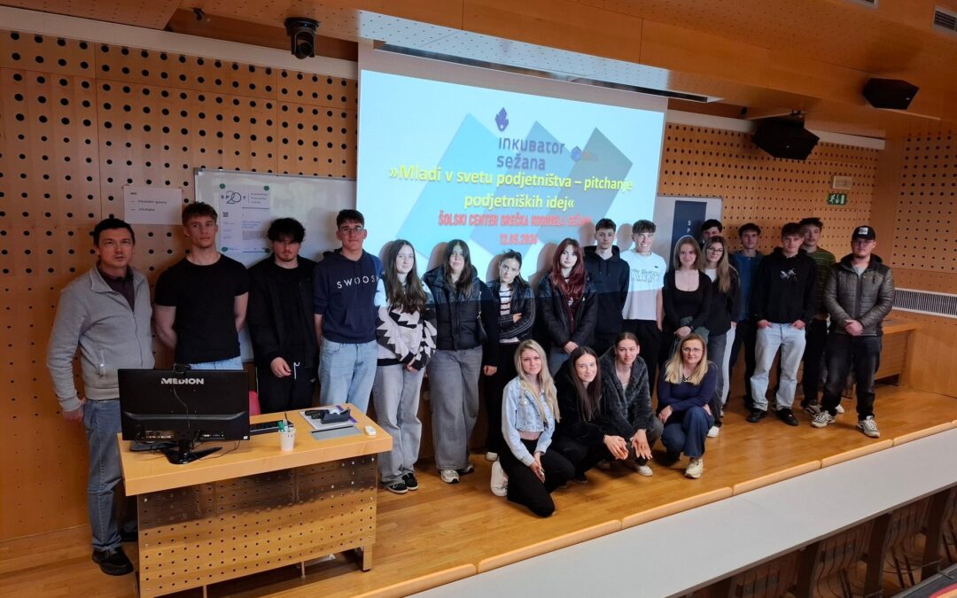 Obisk Inkubatorja in predstavitev projektnih nalog