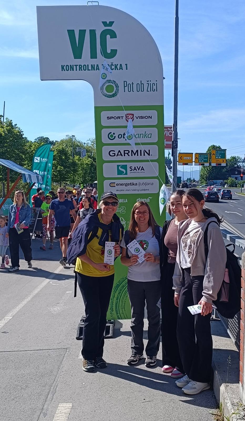 Aktivno in povezano na Pohodu ob žici Aktivno in povezano na Pohodu ob žici