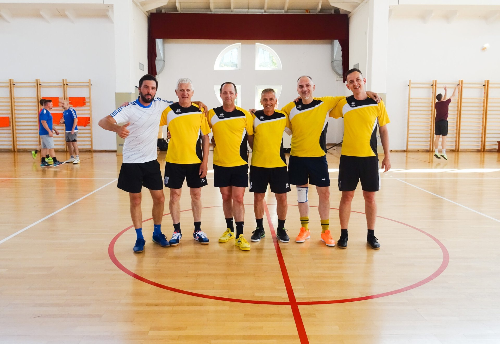 Medgeneracijski turnir