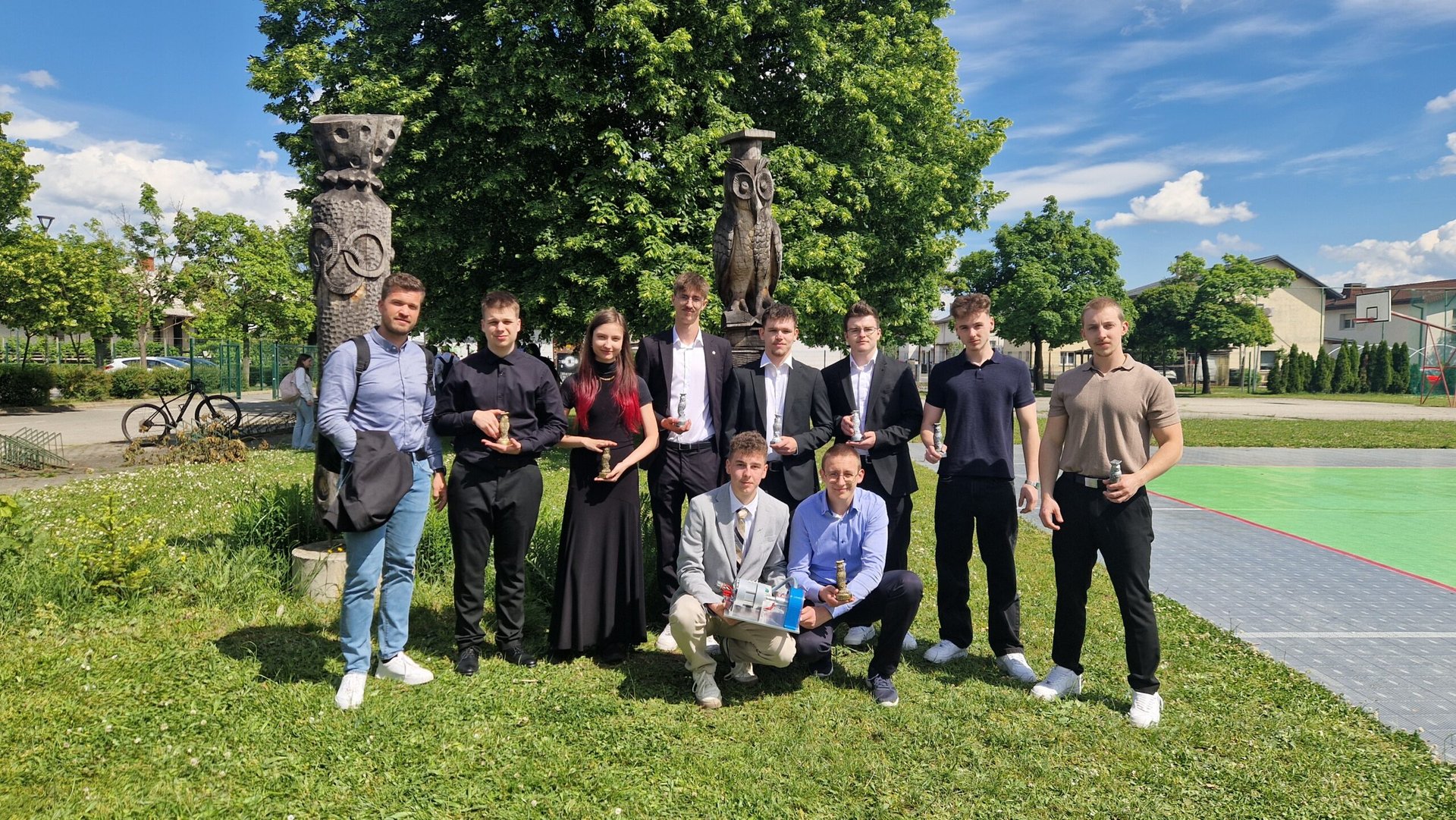 Dve zlati, dve srebrni in osem bronastih priznanja na 60. Srečanju mladih raziskovalcev Slovenije