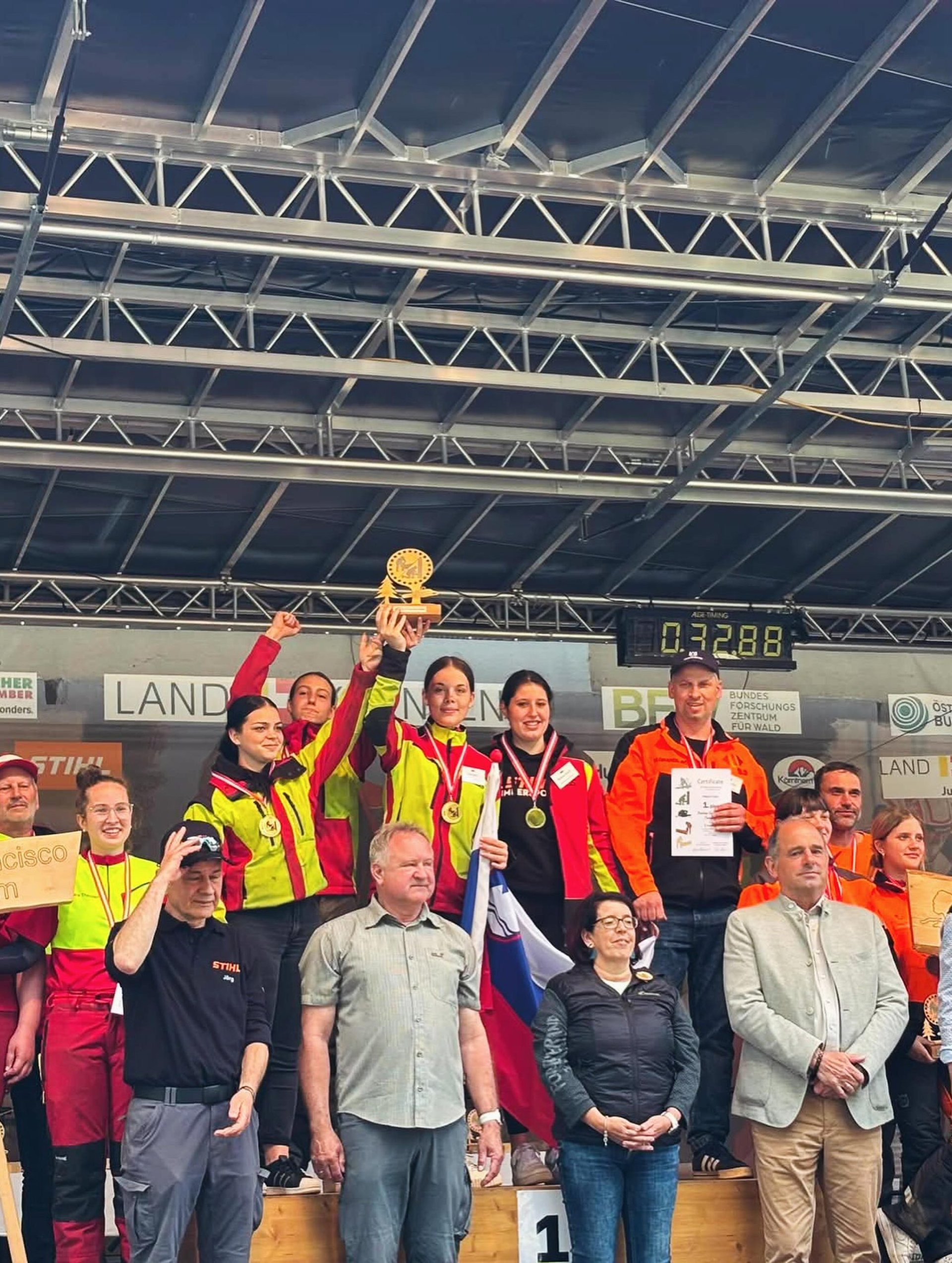 Ekipa dijakinj SGLZŠ najboljša na Alpe Adria gozdni olimpijadi Ekipa dijakinj SGLZŠ najboljša na Alpe Adria gozdni olimpijadi