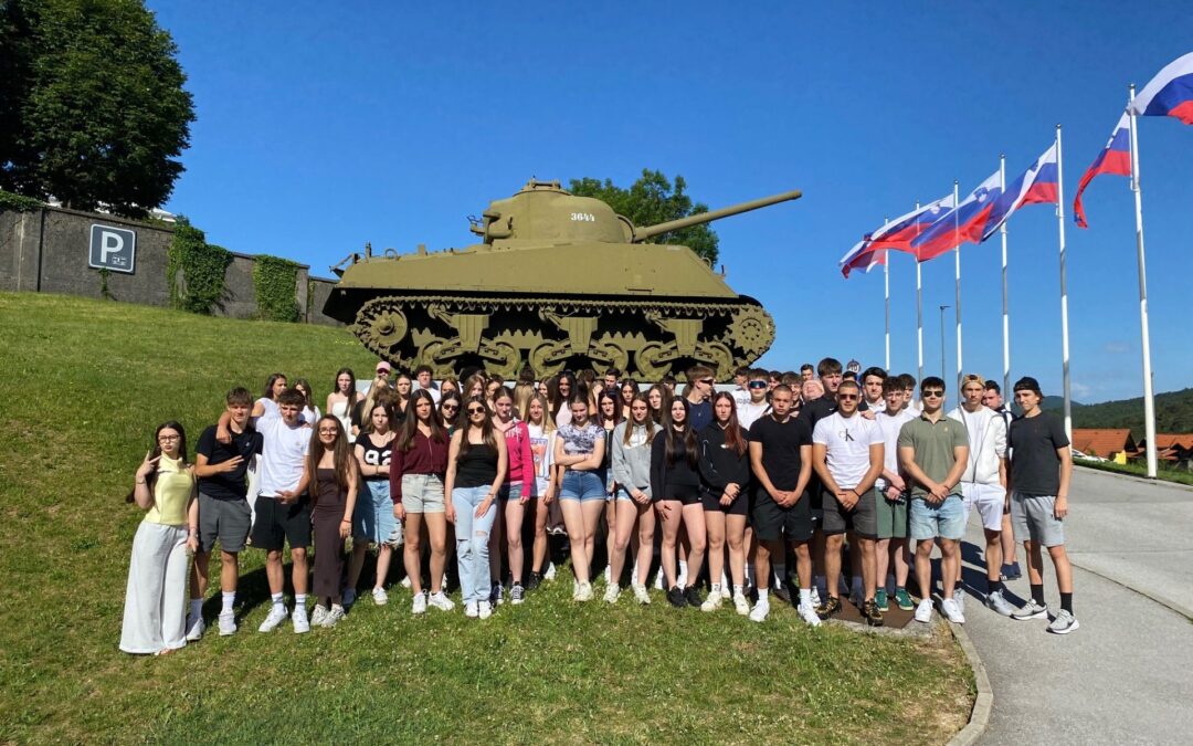 Strokovna ekskurzija 1. a, 1. b in 1. c v Park vojaške zgodovine, Piran in Fieso