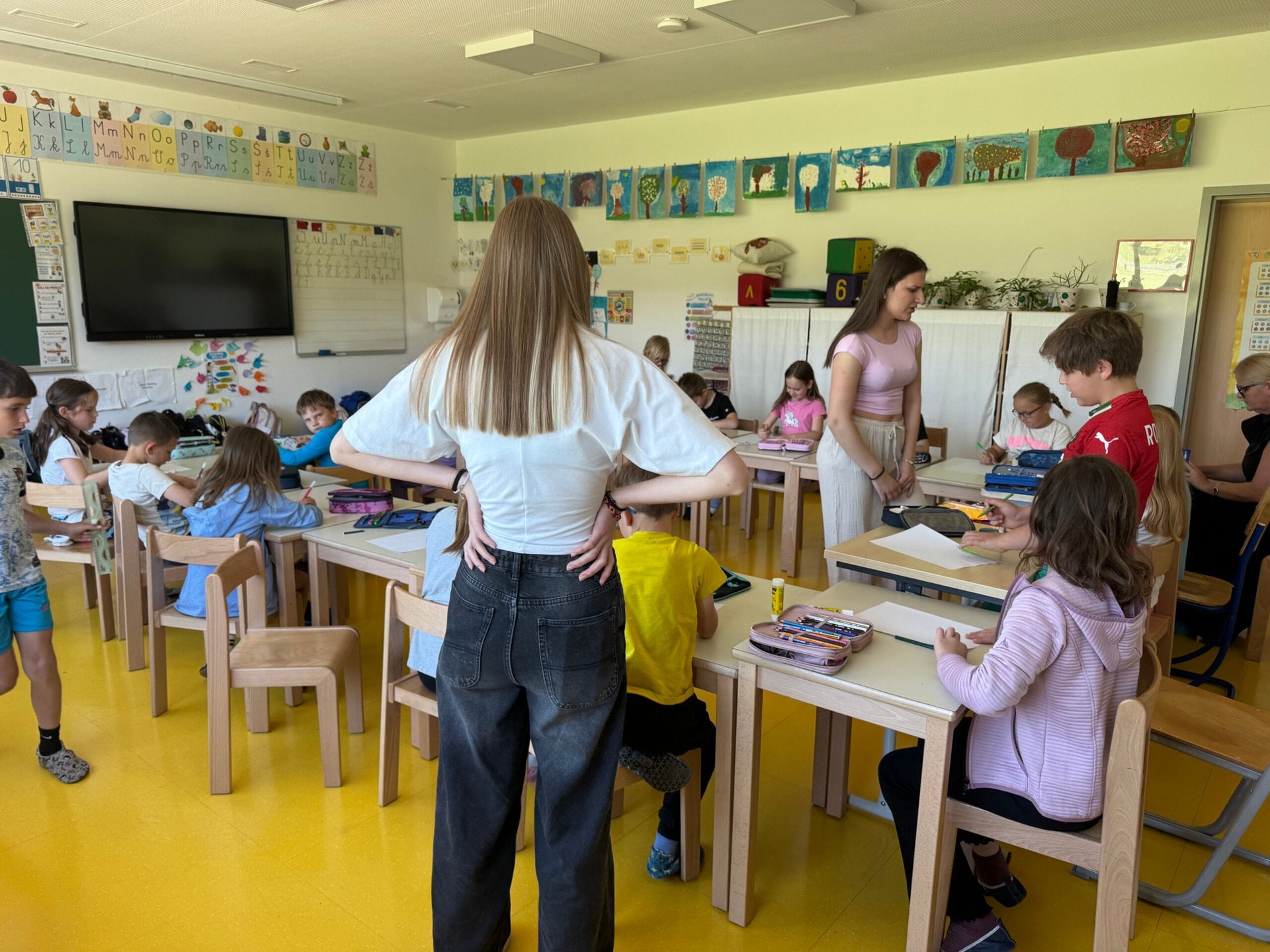 OBISK OSNOVNE ŠOLE PODGORJE PRI SLOVENJ GRADCU Z DIJAKINJAMI PV3 OBISK OSNOVNE ŠOLE PODGORJE PRI SLOVENJ GRADCU Z DIJAKINJAMI PV3